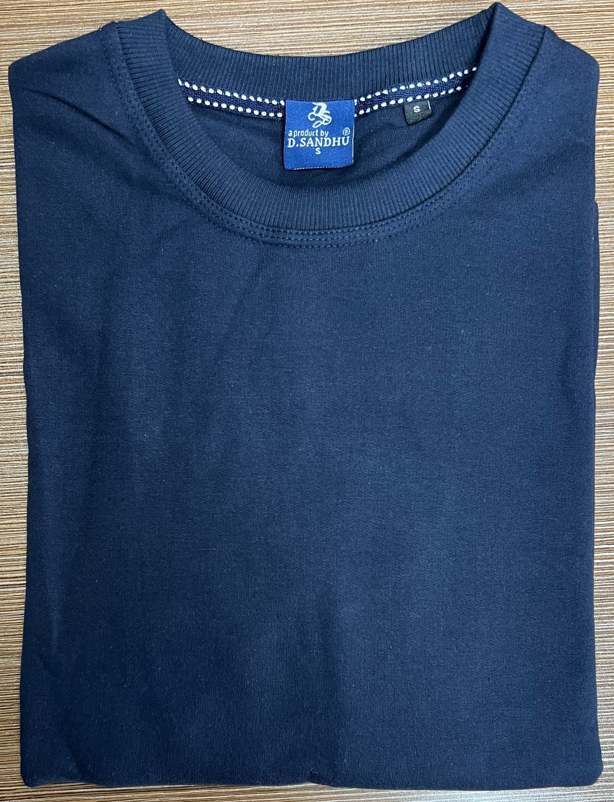 Round neck full sleeves  – Custom Printing in Doha, Qatar