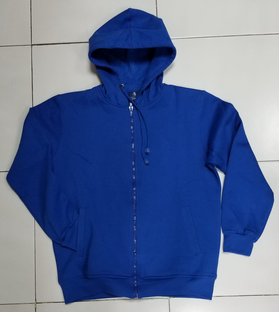 Hoodie with Zipper – Custom Printing in Doha, Qatar
